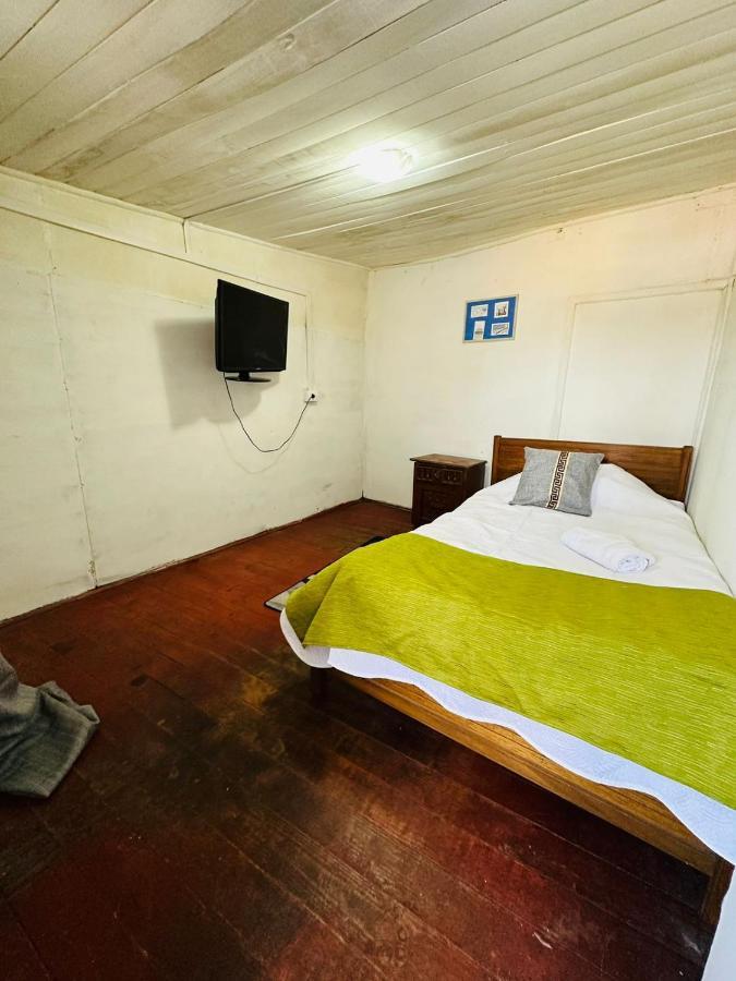 סן אנטוניו Hostal 3 Norte מראה חיצוני תמונה
